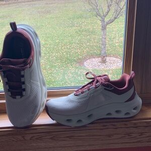 Women's White and Maroon Athletic Shoes